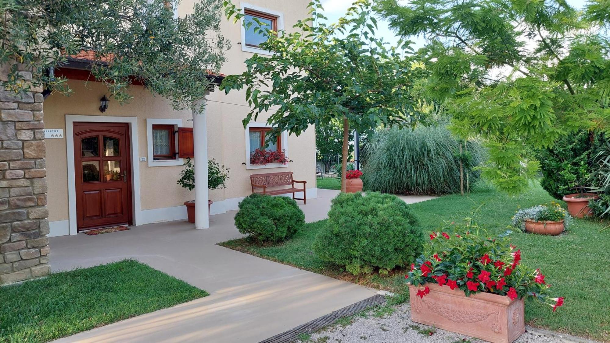 Apartment Oaza Relax Копер Экстерьер фото